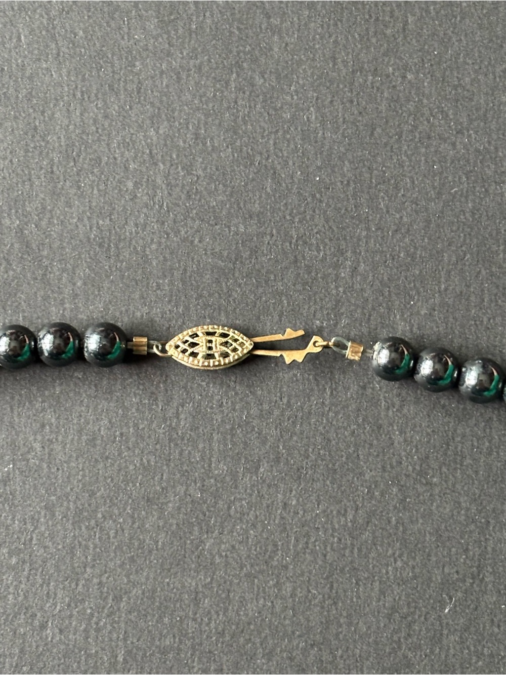 Vintage Jade Onyx Hematite Necklace | Cloisonné Bead Gold Clasp | 18 IN - Picture 5 of 6